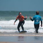 Surf et bien-être : le pouvoir de l’océan sur l’esprit